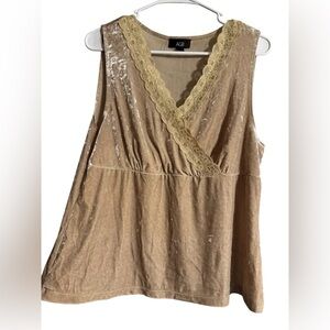 AGB‎ Taupe Lace with Gold Accent Top